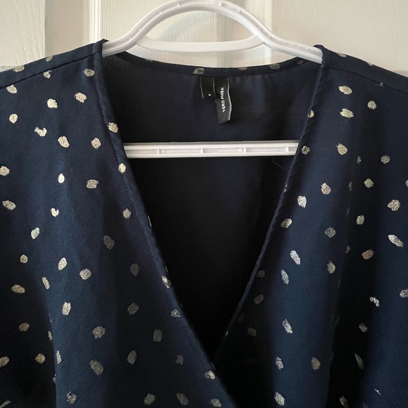 Vero Moda Wrap Gold-print Navy Top - Picture 3 of 4
